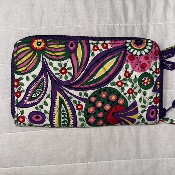 Vera Bradley Viva La Vera White Purple Green Quilted Cotton Wristlet Wallet - Picture 3 of 11